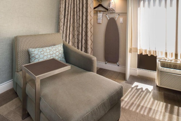 Hampton Inn Los Angeles-West Covina image 17